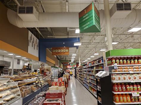Publix super market on bayshore - Publix occupies a prominent spot in Bayshore Gardens Shopping Center located at 6030 14th Street West, within the south section of Bradenton ( not far from Thorassic Park ). …